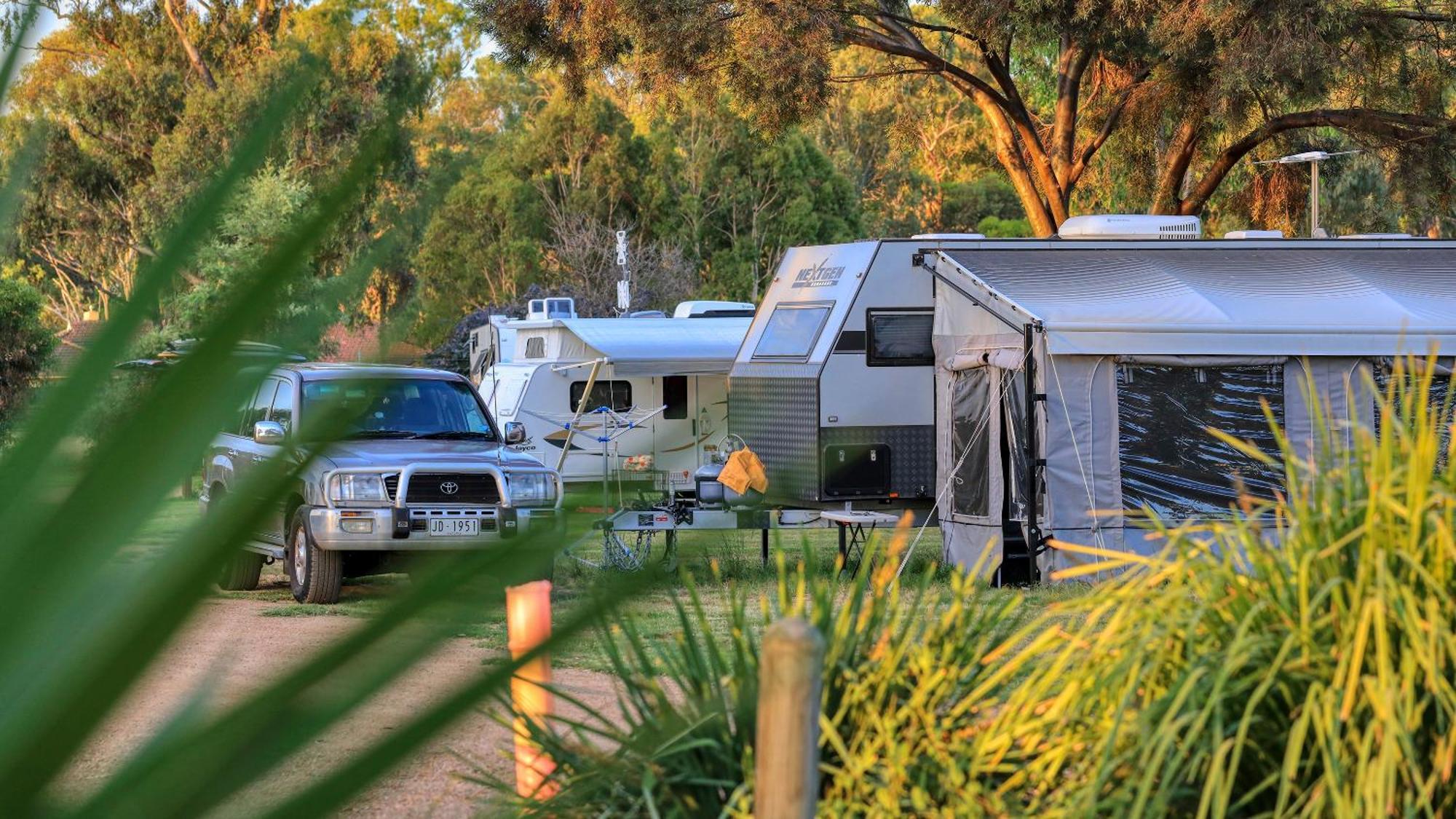 Yarrawonga Riverlands Tourist Park الغرفة الصورة
