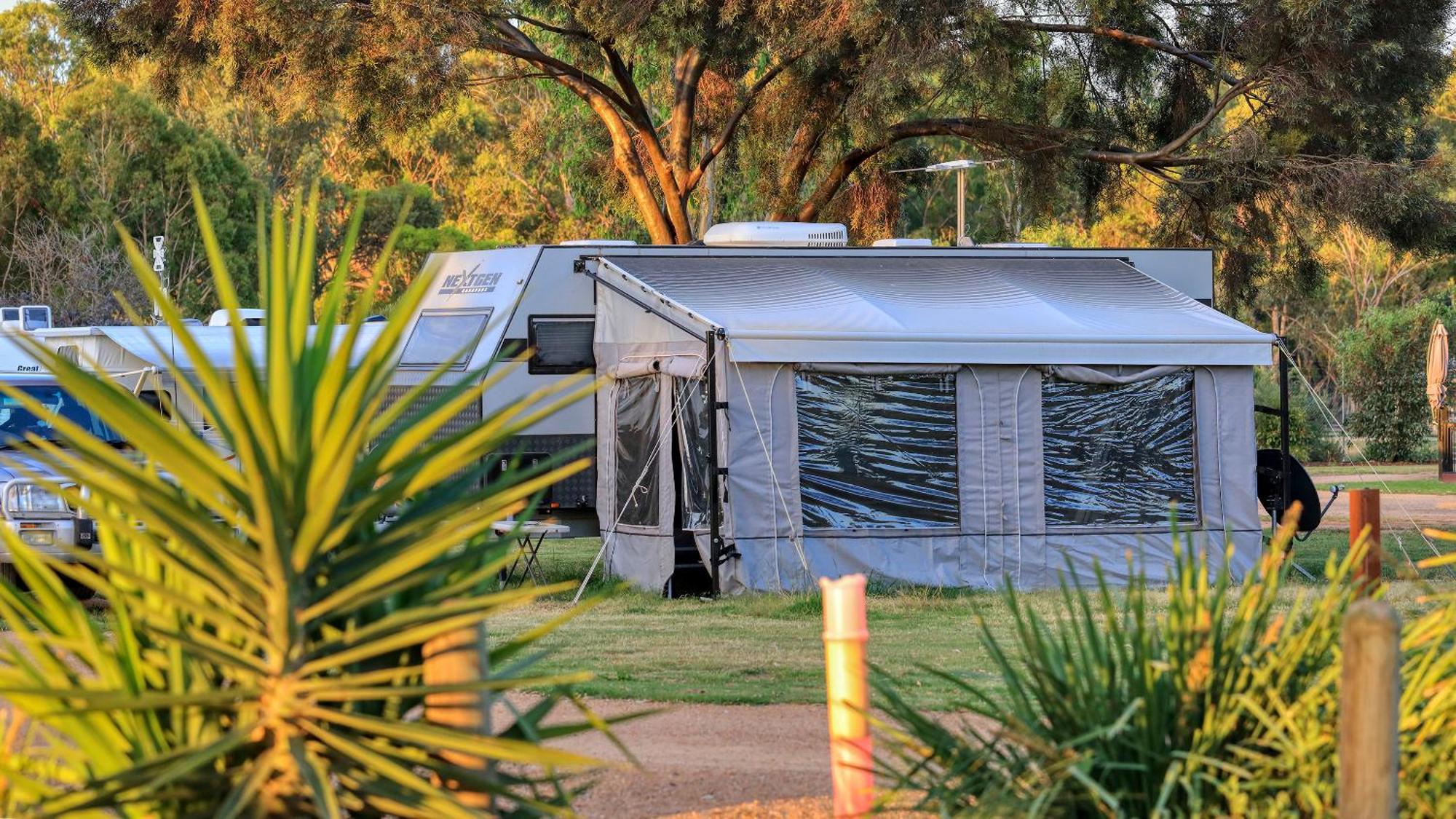Yarrawonga Riverlands Tourist Park المظهر الخارجي الصورة