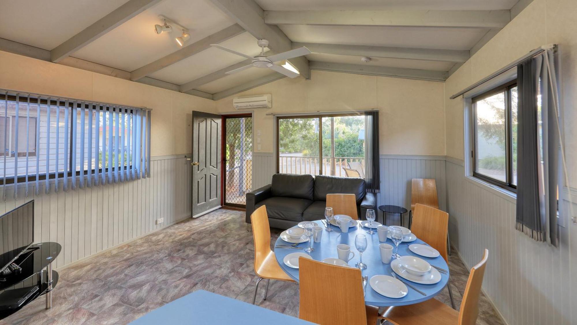 Yarrawonga Riverlands Tourist Park الغرفة الصورة